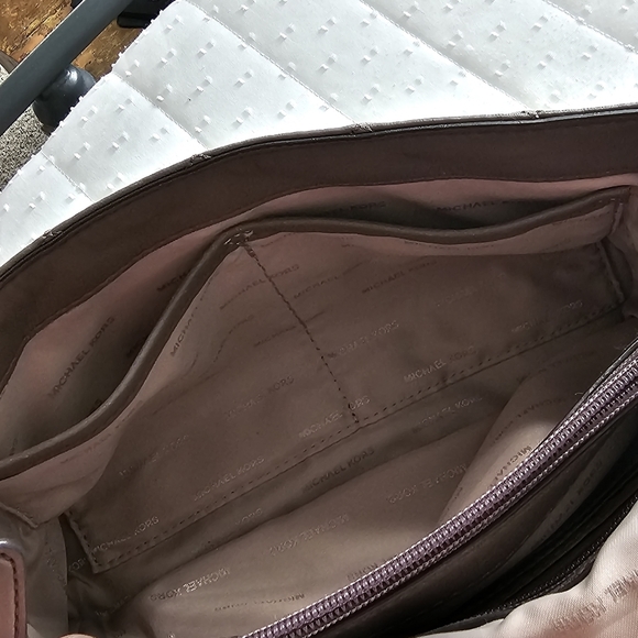 Michael Kors Sloan Crossbody/Shoulder Bag in Cinder - Picture 12 of 16